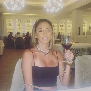 Meet your Posher, Andrea